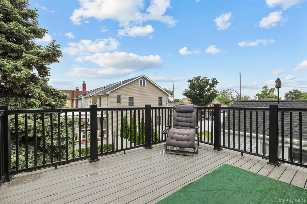 3215 Randall Avenue Bronx NY 10465