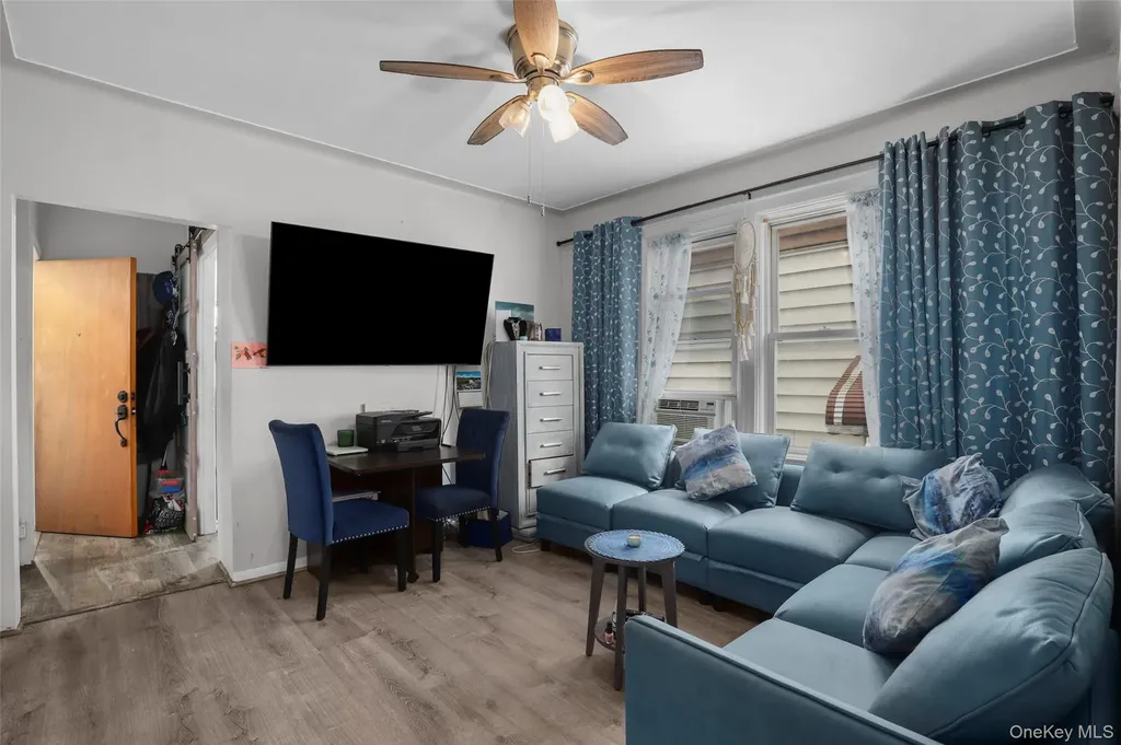 3215 Randall Avenue Bronx NY 10465