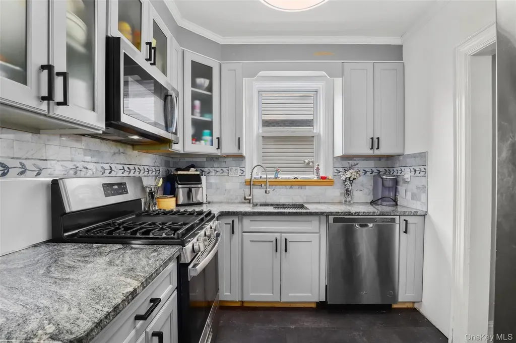 3215 Randall Avenue Bronx NY 10465