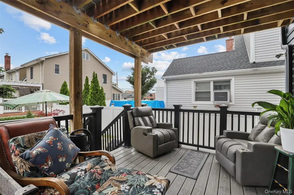 3215 Randall Avenue Bronx NY 10465