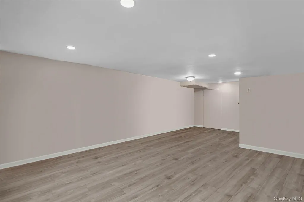 3215 Randall Avenue Bronx NY 10465