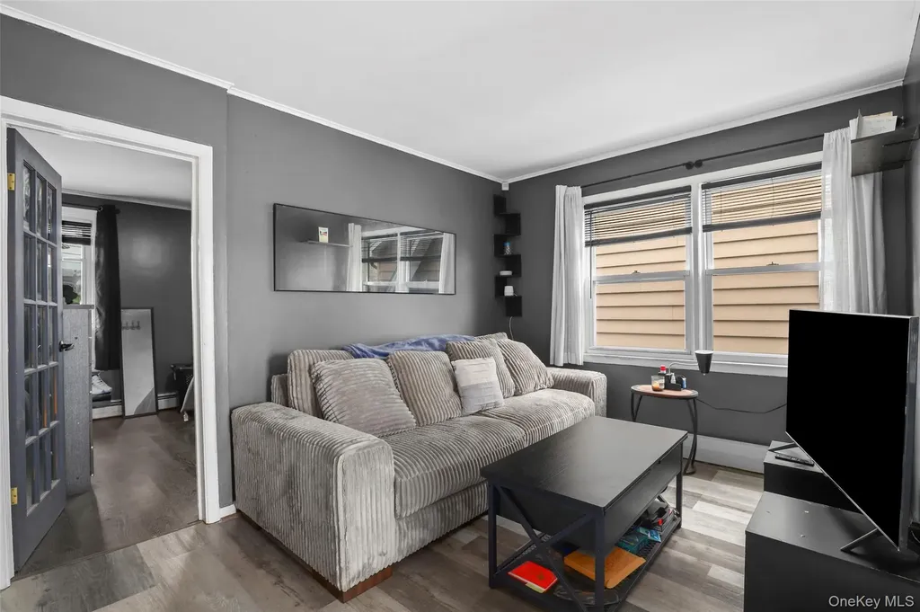 3215 Randall Avenue Bronx NY 10465