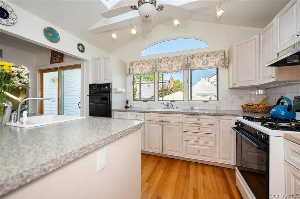 23 Arthur Avenue Bethpage NY 11714