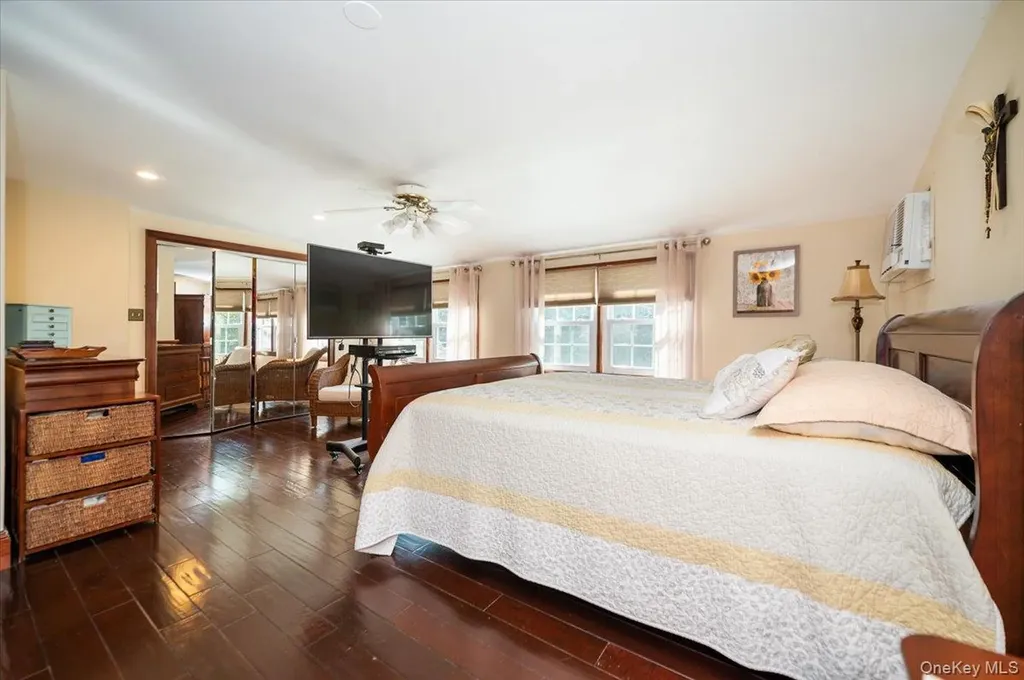 23 Arthur Avenue Bethpage NY 11714