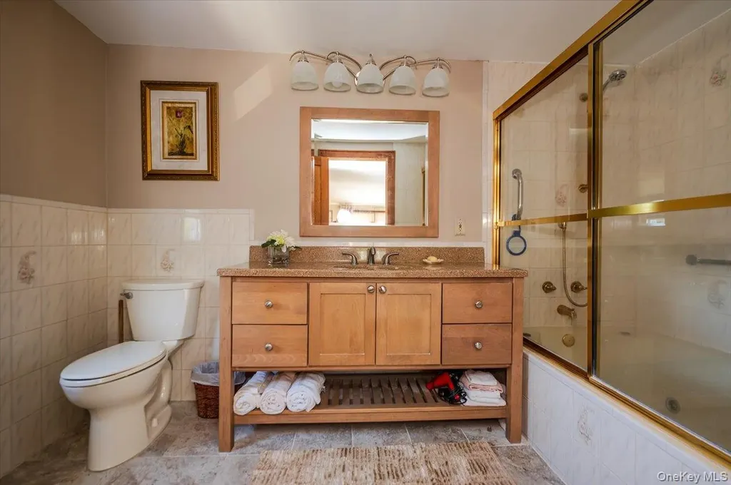 23 Arthur Avenue Bethpage NY 11714