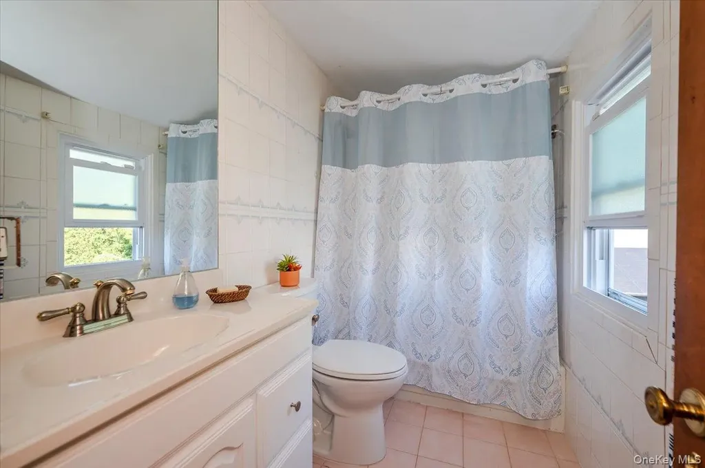 23 Arthur Avenue Bethpage NY 11714