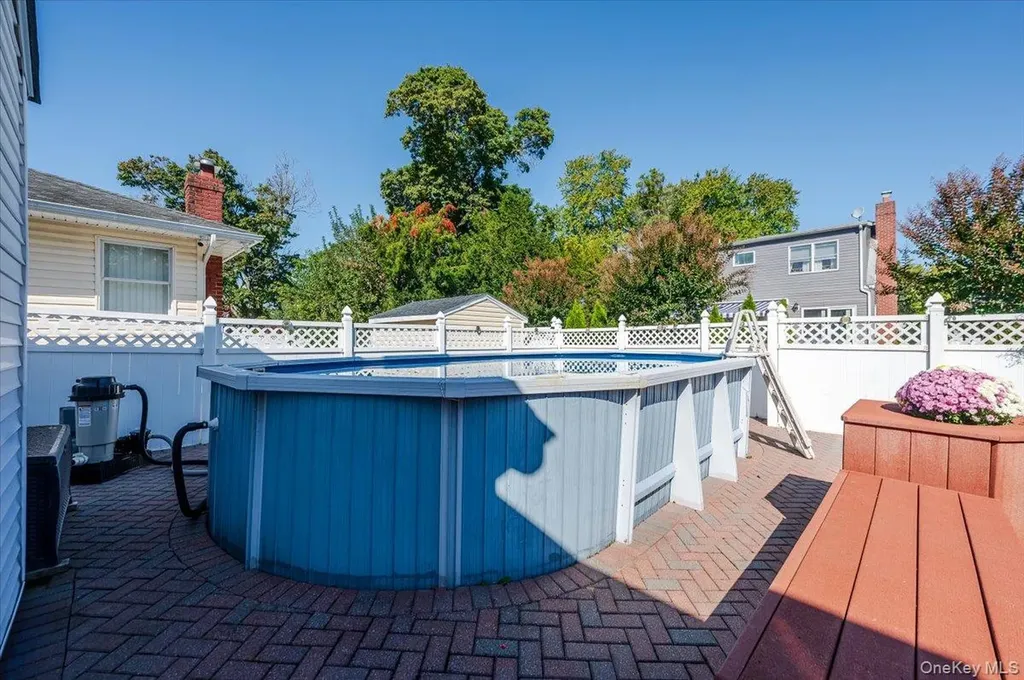 23 Arthur Avenue Bethpage NY 11714
