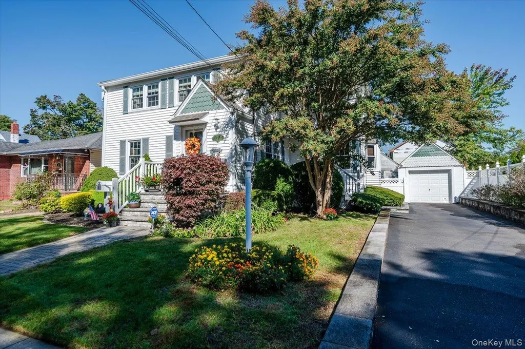 23 Arthur Avenue Bethpage NY 11714
