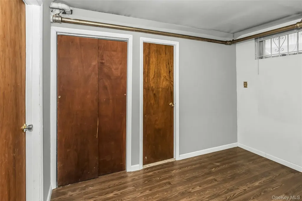 830 Davis Avenue Uniondale NY 11553