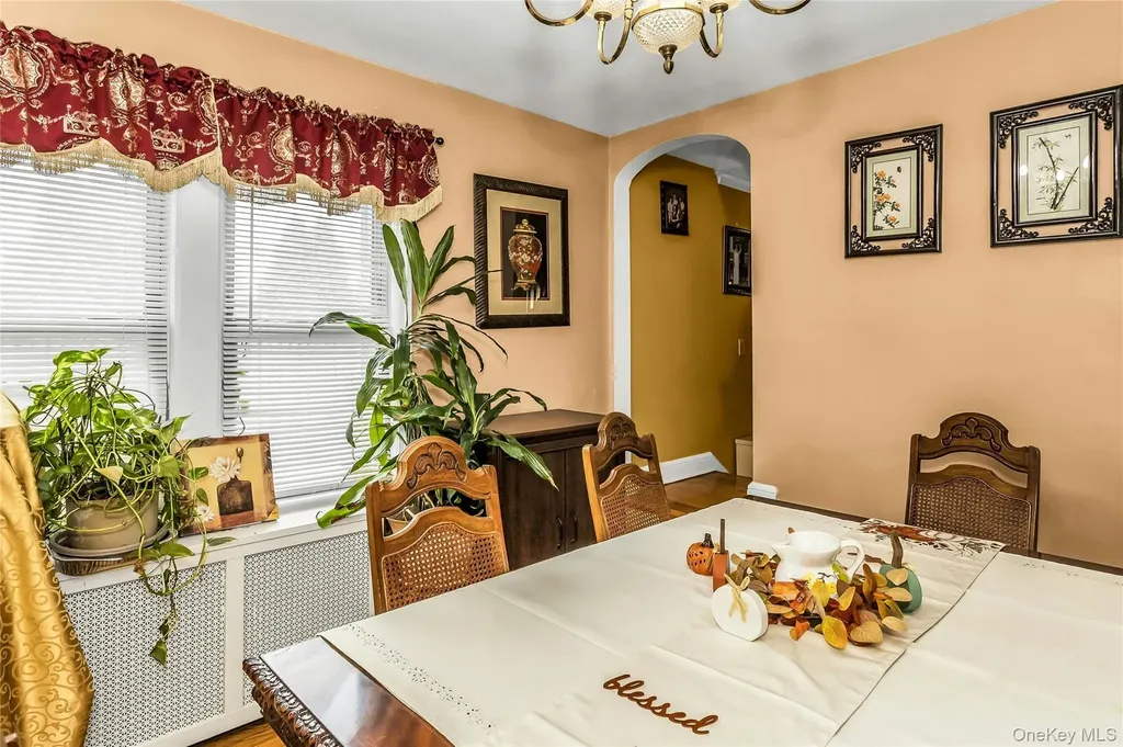 830 Davis Avenue Uniondale NY 11553