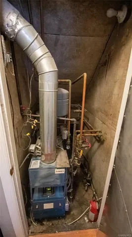 2810 1st Place Baldwin NY 11510