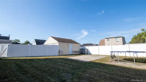 2810 1st Place Baldwin NY 11510