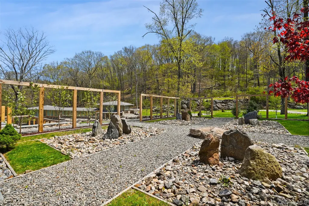 496 Haines Road Bedford Corners NY 10549