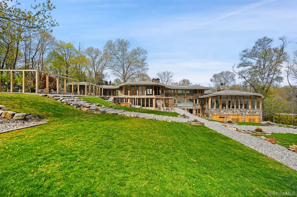 496 Haines Road Bedford Corners NY 10549