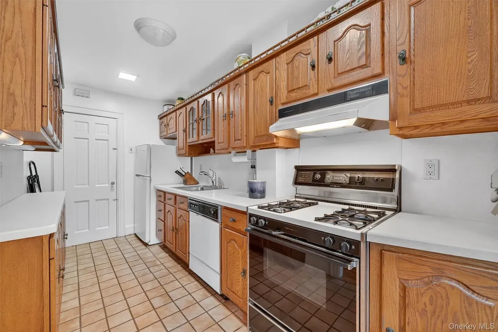 78 Halstead Avenue Yonkers NY 10704