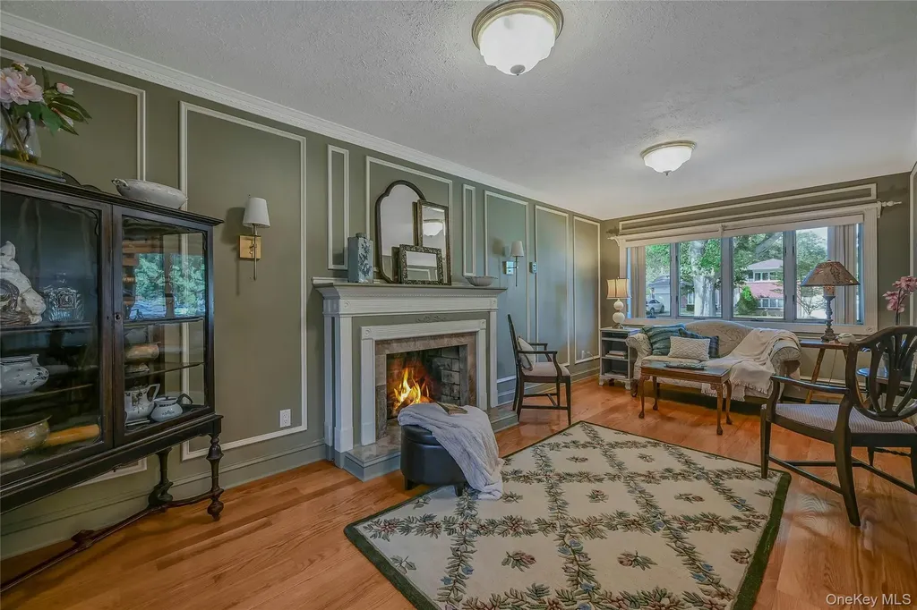 14 Genesee Drive Commack NY 11725