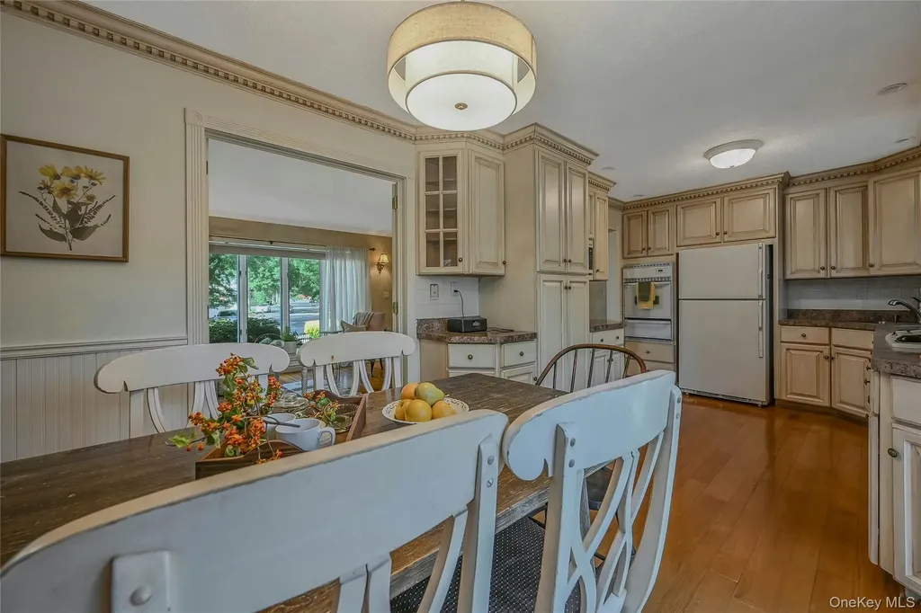 14 Genesee Drive Commack NY 11725
