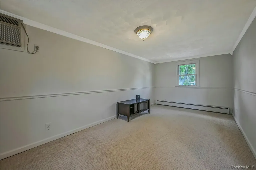 14 Genesee Drive Commack NY 11725
