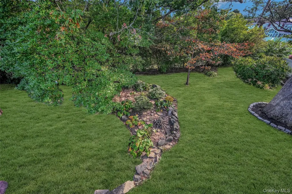 14 Genesee Drive Commack NY 11725
