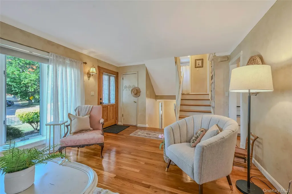 14 Genesee Drive Commack NY 11725