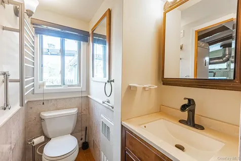 97 Ocean Avenue Bay Shore NY 11706