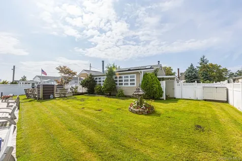 97 Ocean Avenue Bay Shore NY 11706