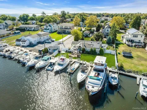 97 Ocean Avenue Bay Shore NY 11706