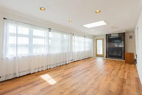 97 Ocean Avenue Bay Shore NY 11706