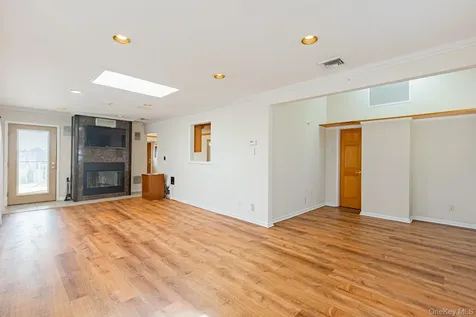 97 Ocean Avenue Bay Shore NY 11706