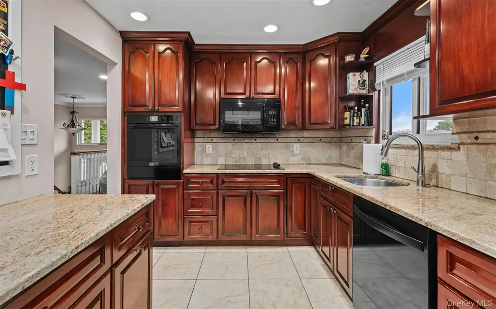 3 Farmstead Road Commack NY 11725