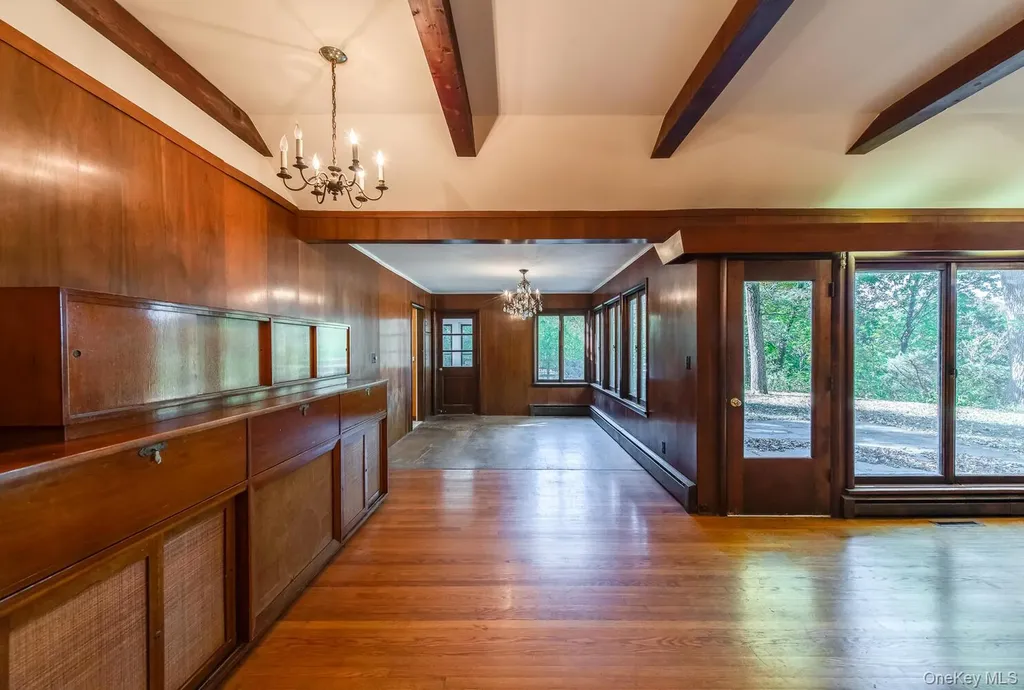 19 Ridgeview Road Poughkeepsie NY 12603