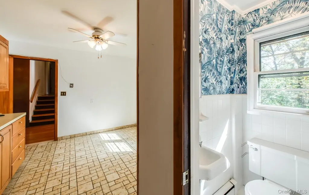 19 Ridgeview Road Poughkeepsie NY 12603