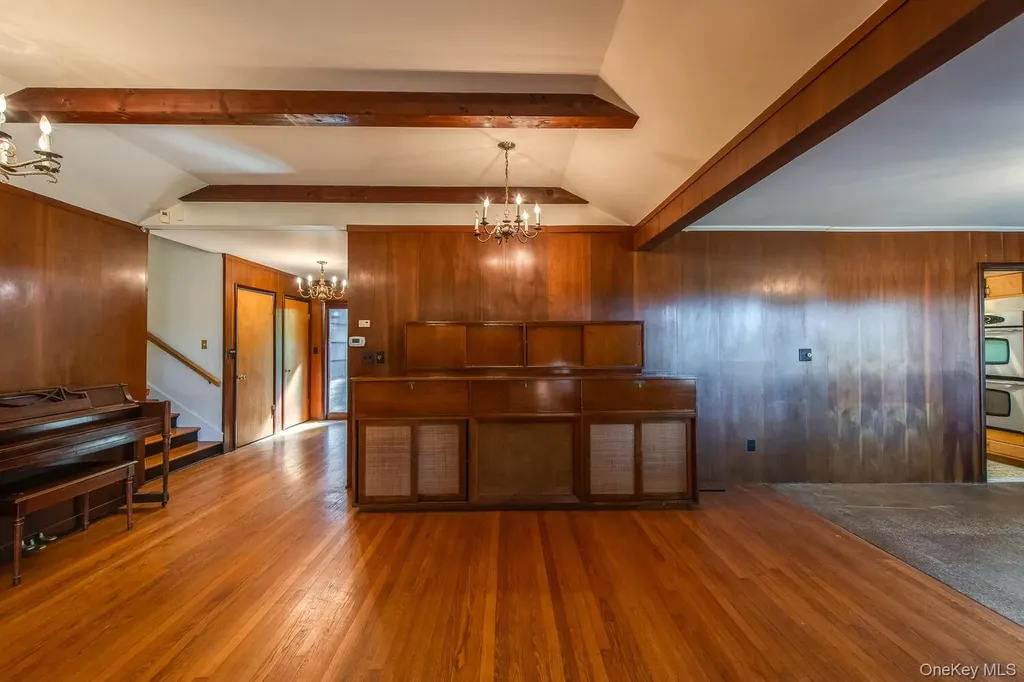 19 Ridgeview Road Poughkeepsie NY 12603