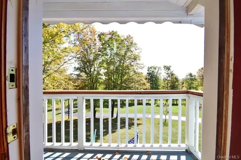 575 Roosa Gap Road Bloomingburg NY 12721