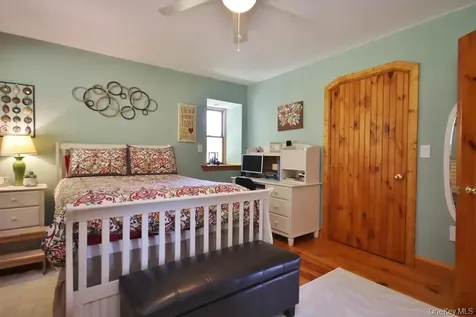 575 Roosa Gap Road Bloomingburg NY 12721