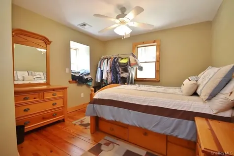 575 Roosa Gap Road Bloomingburg NY 12721