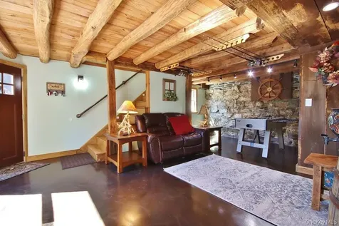 575 Roosa Gap Road Bloomingburg NY 12721