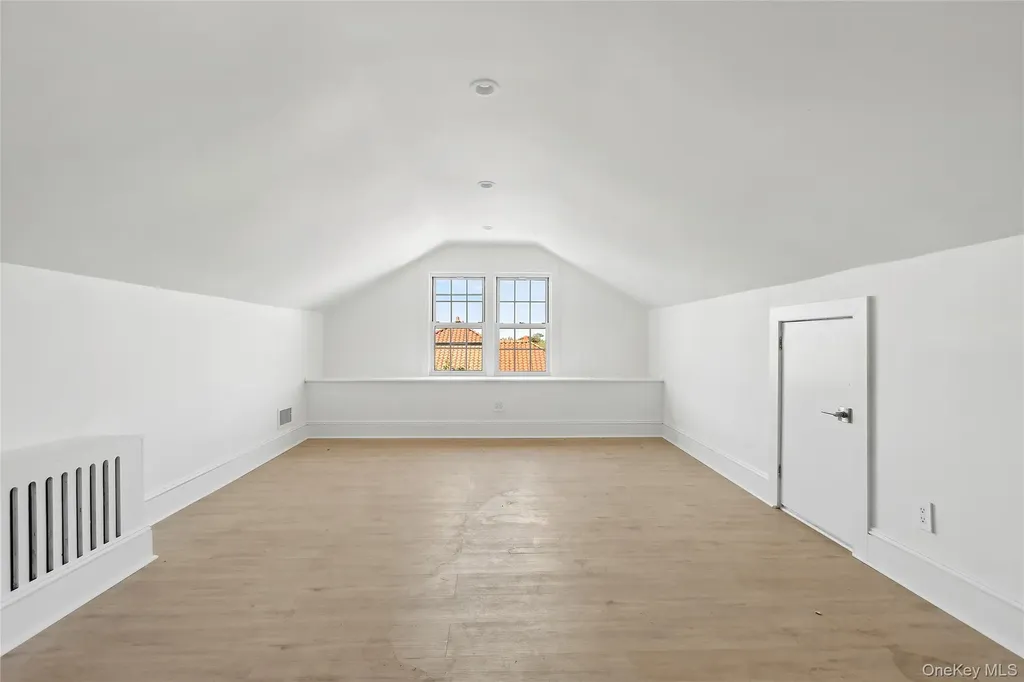 65 W Beech Street Long Beach NY 11561