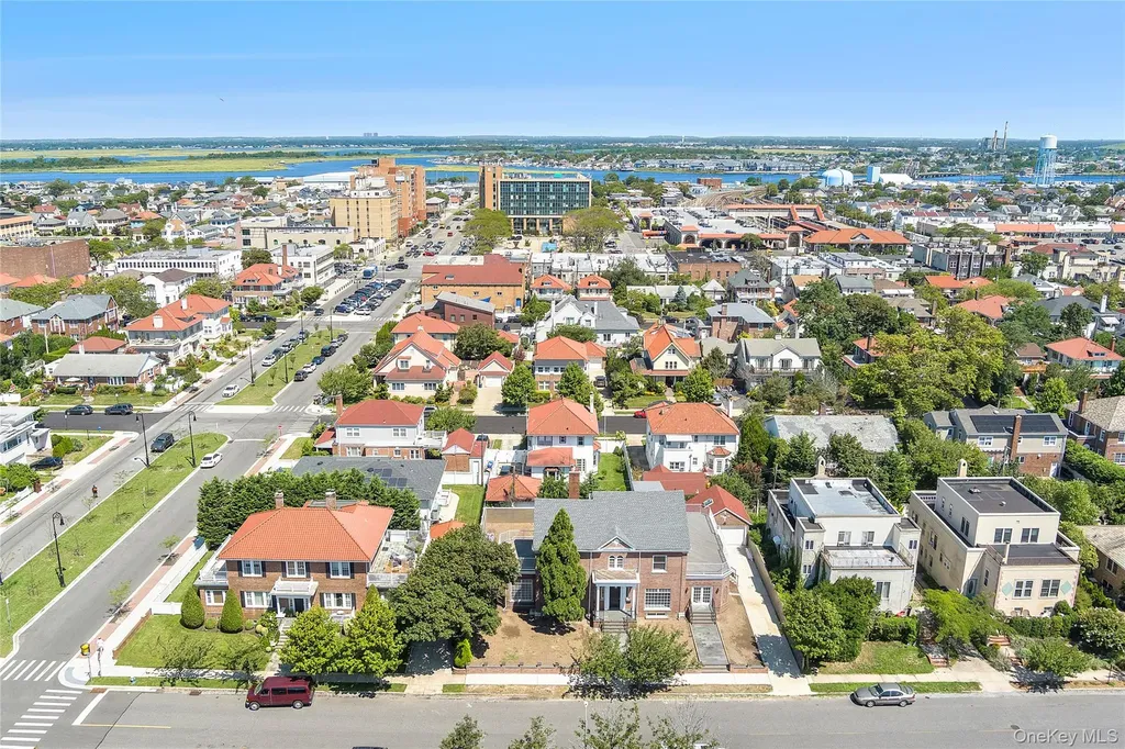 65 W Beech Street Long Beach NY 11561