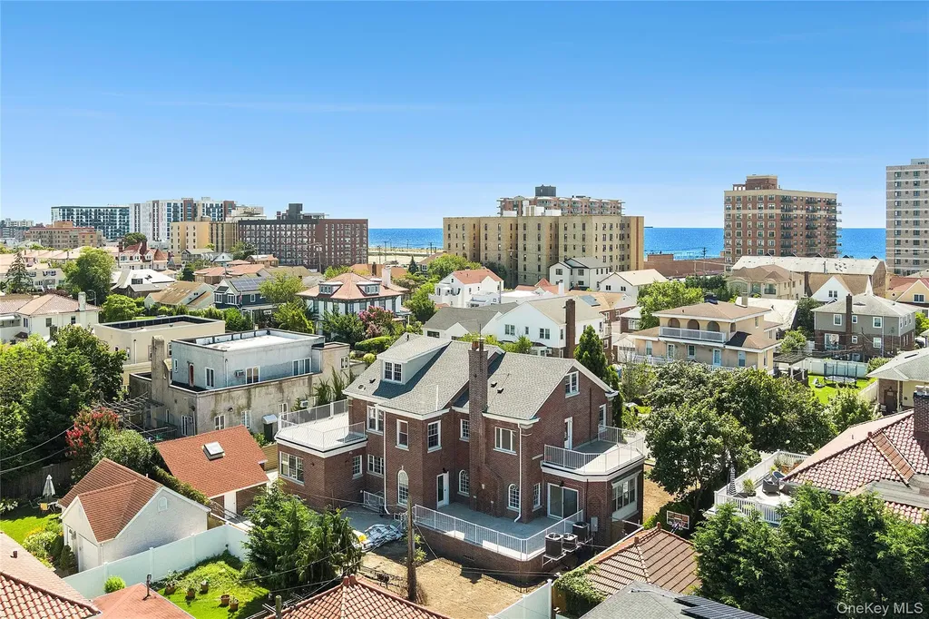 65 W Beech Street Long Beach NY 11561