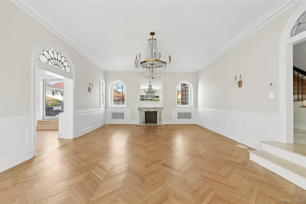 65 W Beech Street Long Beach NY 11561