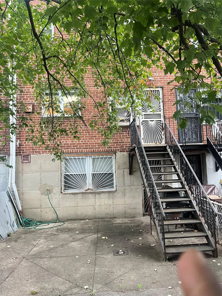1118 E 101st Street Brooklyn NY 11236