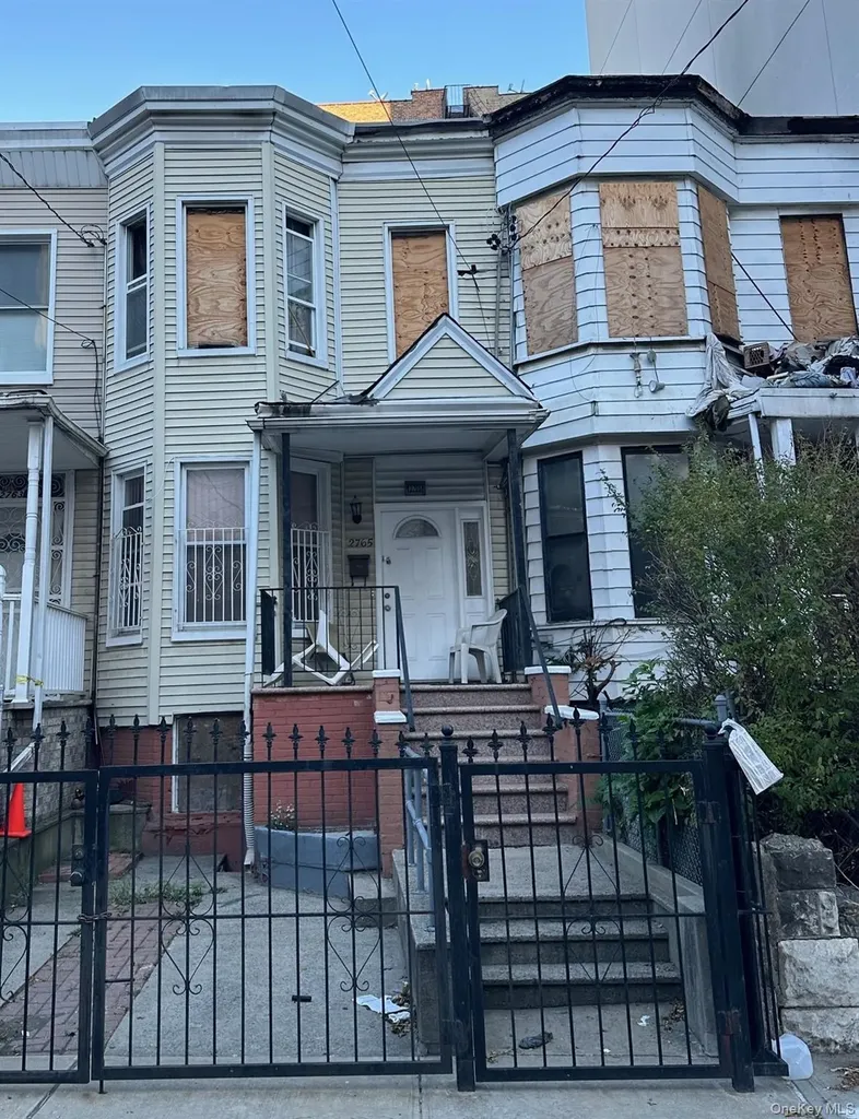 2765 Creston Avenue Bronx NY 10468