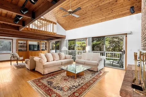 278 Cranberry Hole Road Amagansett NY 11930