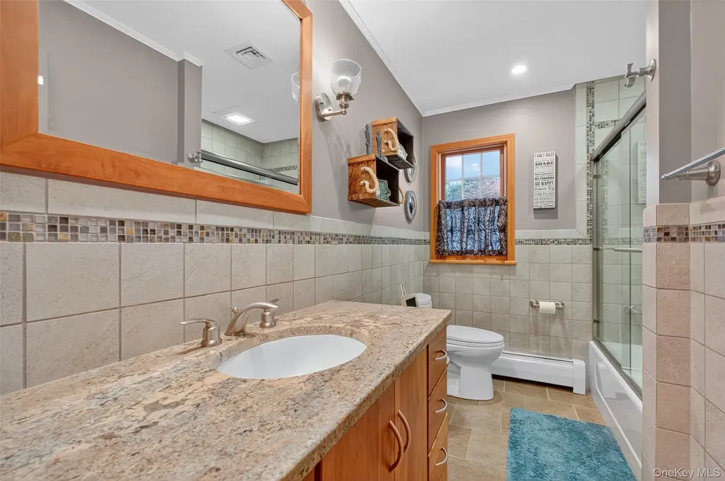 18 Birch Hill Drive Poughkeepsie NY 12603