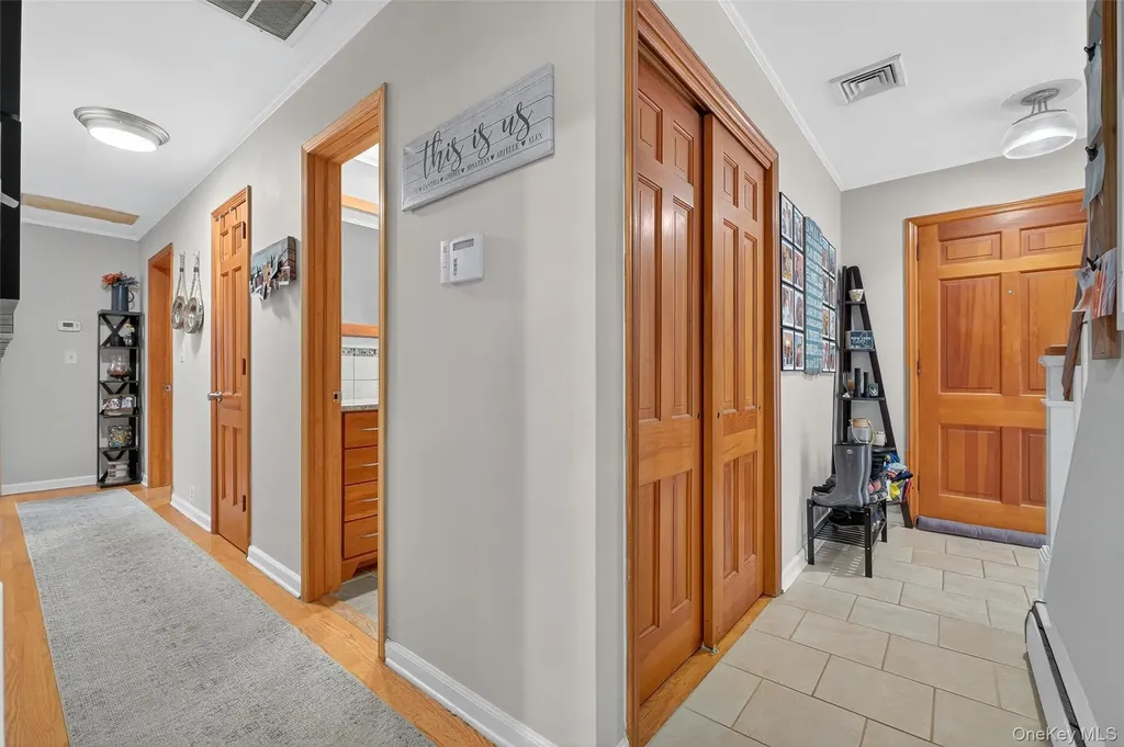 18 Birch Hill Drive Poughkeepsie NY 12603