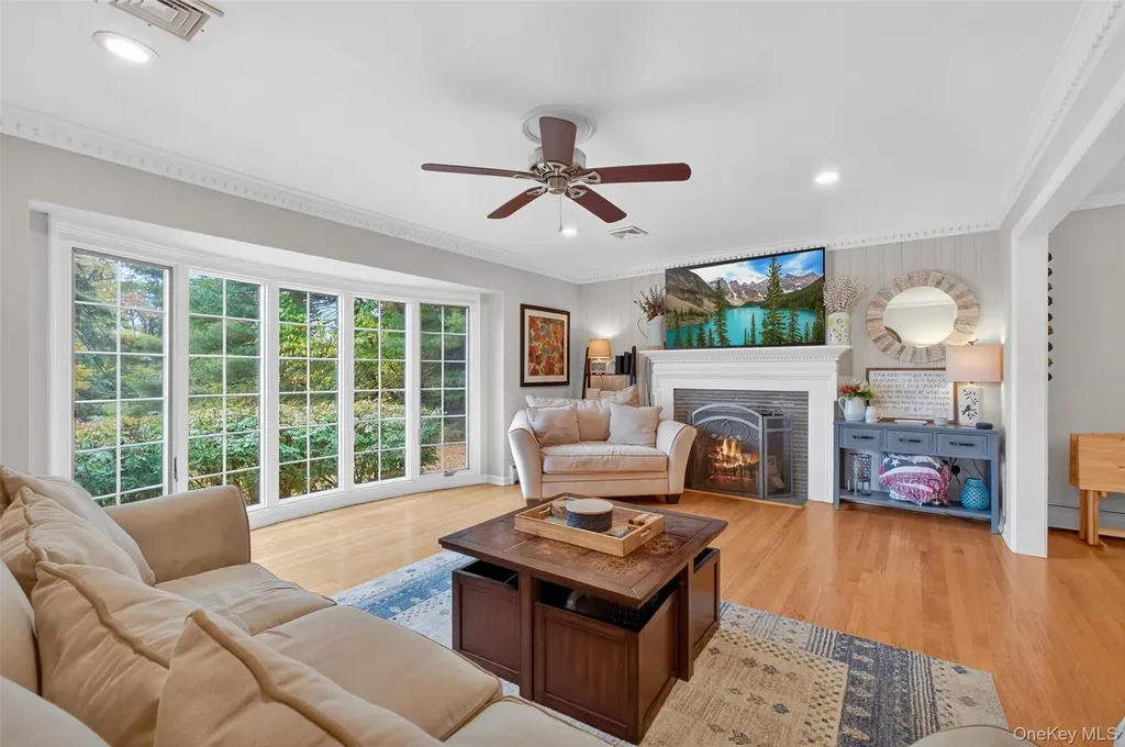 18 Birch Hill Drive Poughkeepsie NY 12603