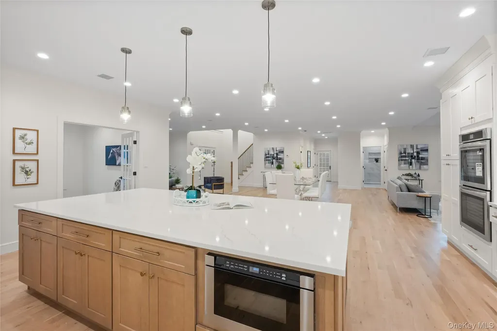3637 John Street Wantagh NY 11793