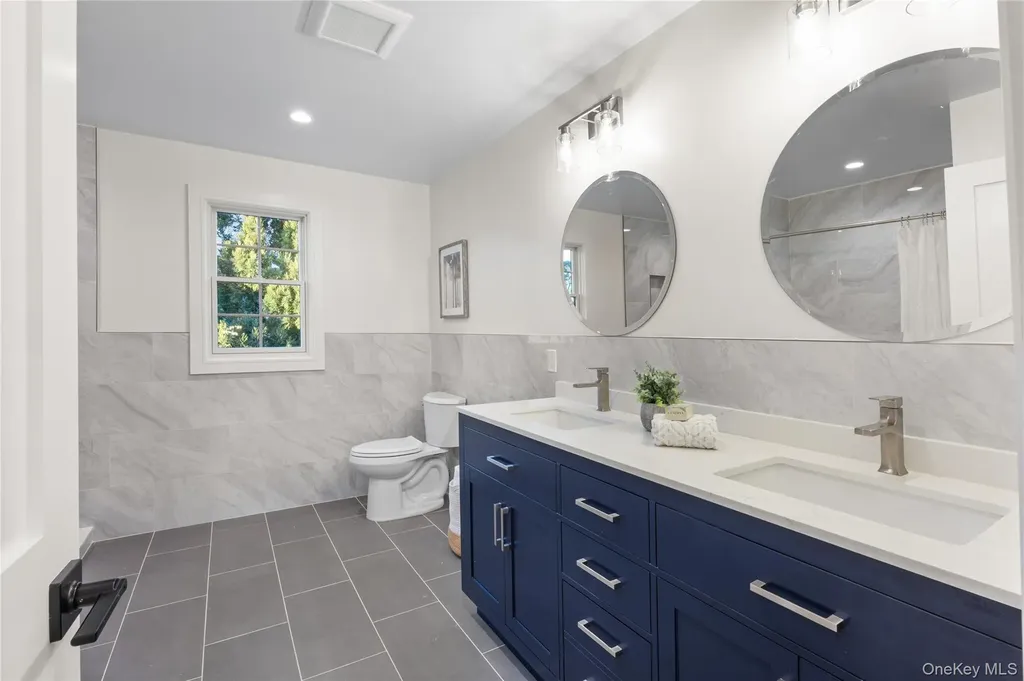 3637 John Street Wantagh NY 11793