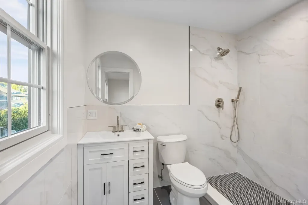3637 John Street Wantagh NY 11793